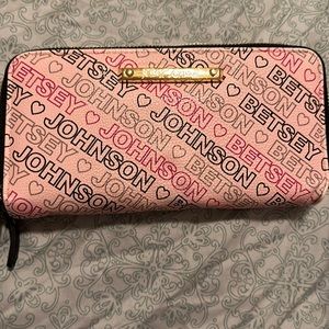 Betsey Johnson Double Zipper wallet 8x4